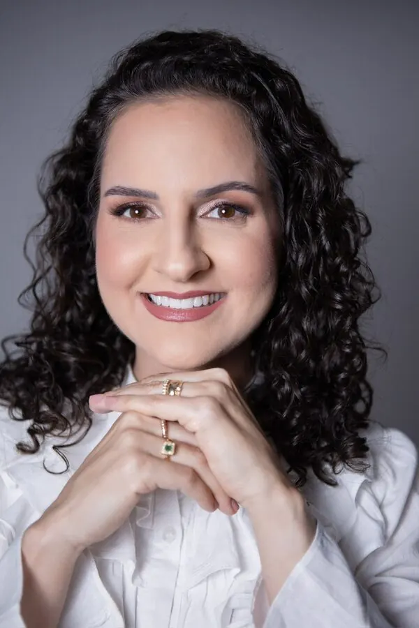 Dra. Mariana Santana